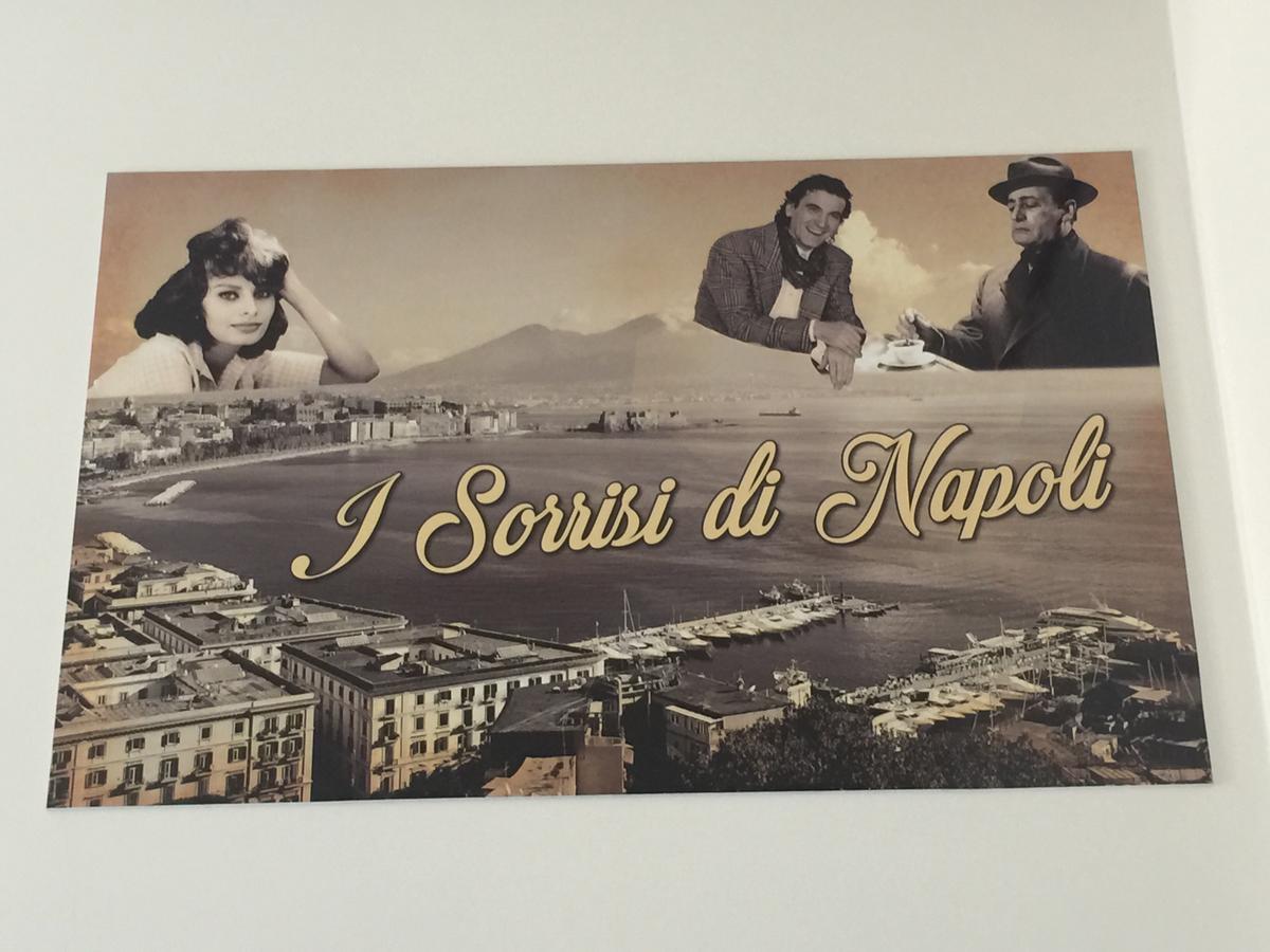 I Sorrisi Di Napoli Acomodação com café da manhã Exterior foto