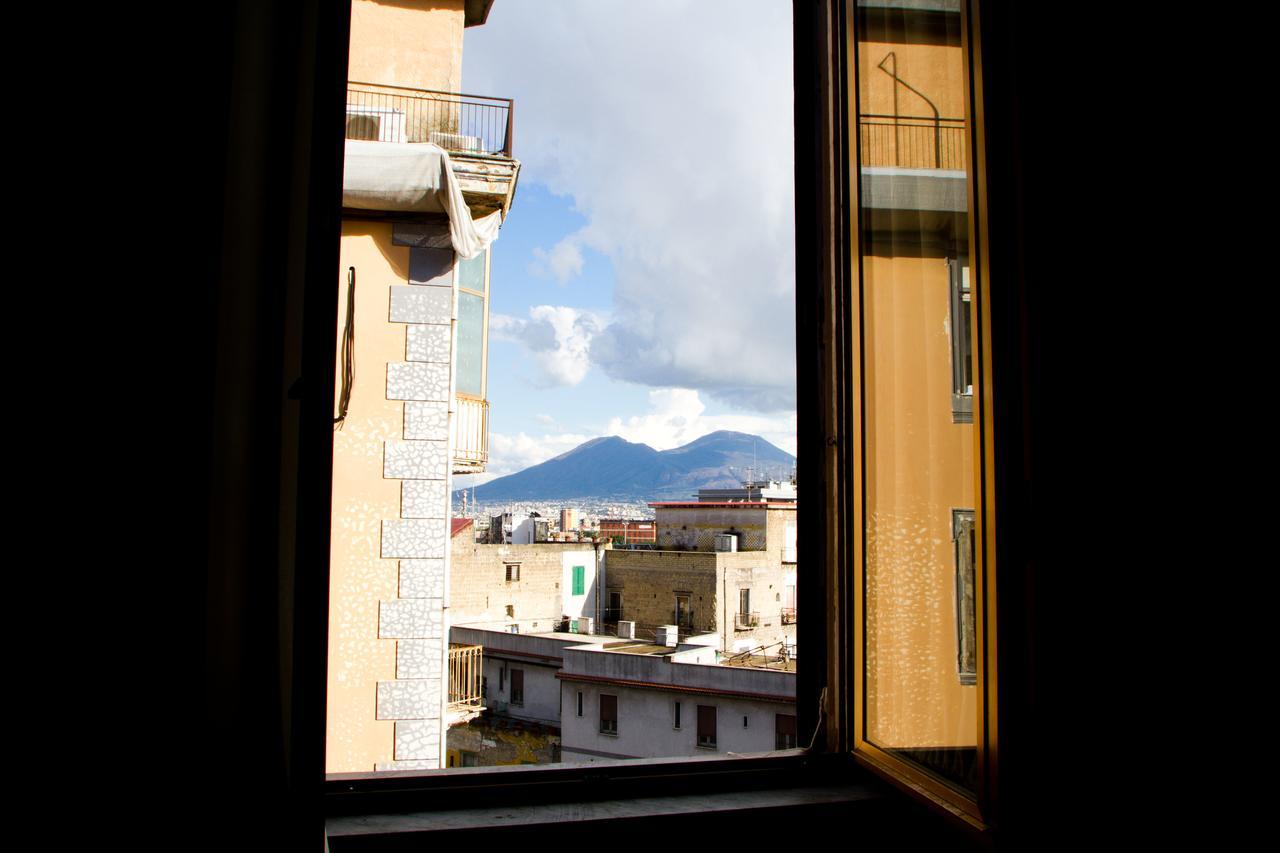 I Sorrisi Di Napoli Acomodação com café da manhã Exterior foto