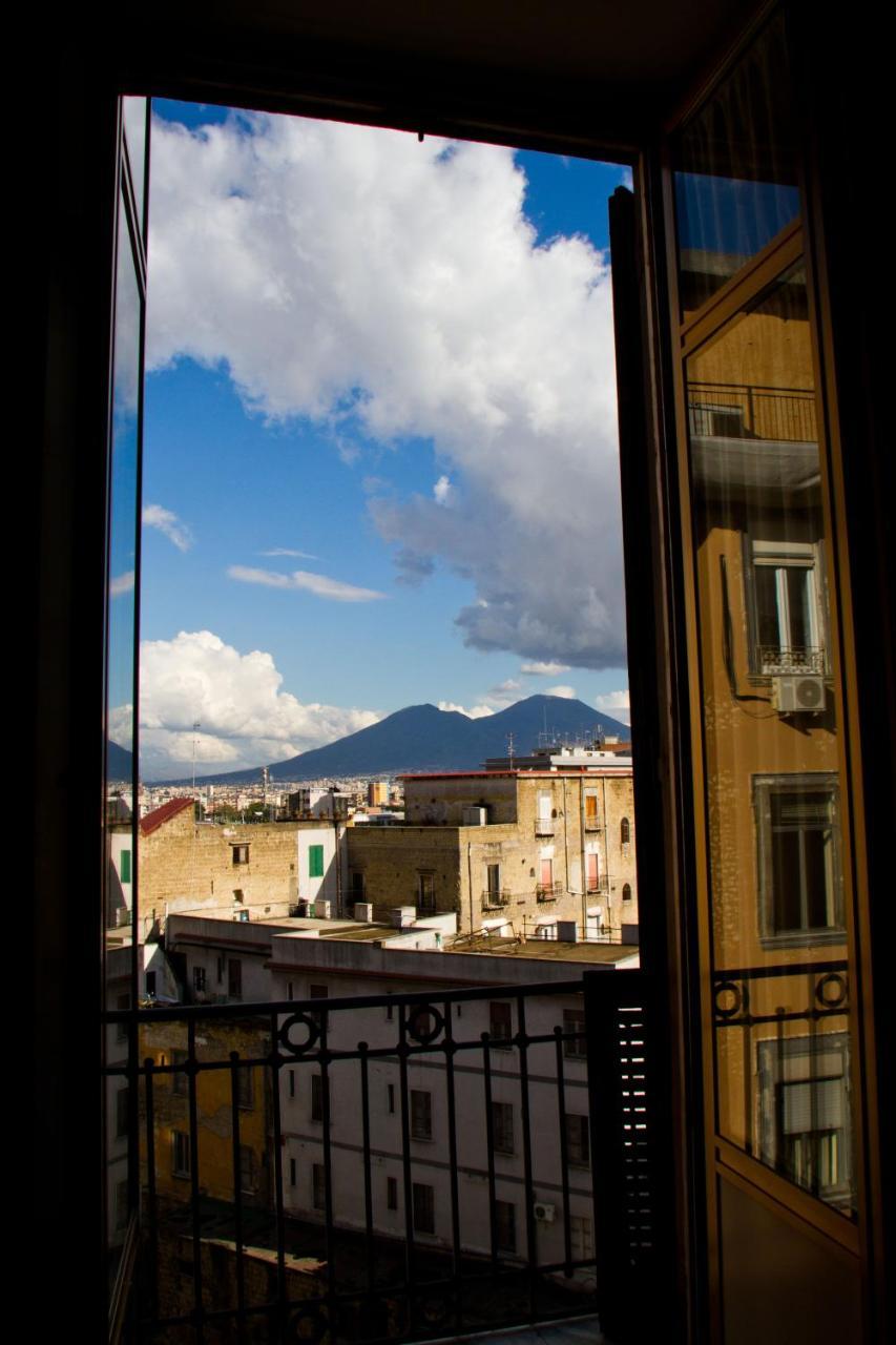 I Sorrisi Di Napoli Acomodação com café da manhã Exterior foto